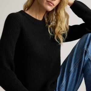 Quince Women's Black Crew Neck Sweater